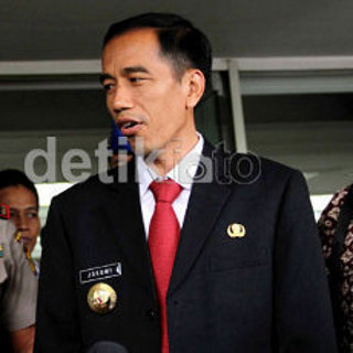 Pak Jokowi Siapkan Lahan 200 Hektar untuk Produsen Komponen iPad, iPhone di Jakarta