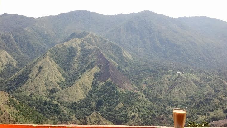 Mengintip Gunung Nona yang  Seksi 