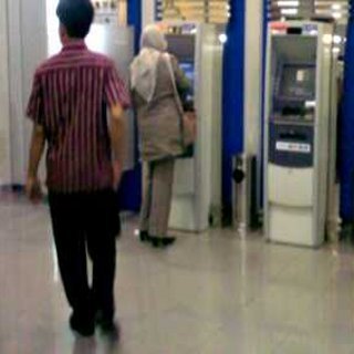 http://images.detik.com/content/2014/02/20/5/200127_atm320.jpg