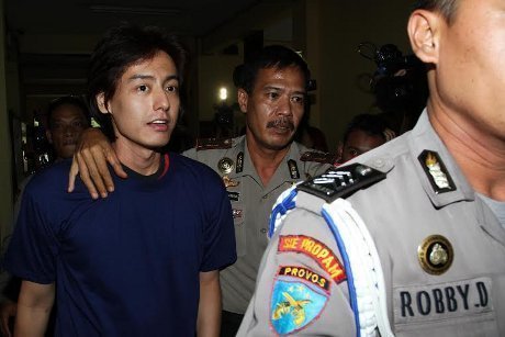 M dalam Kasus Narkoba Roger Danuarta Juga Artis?