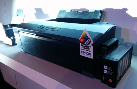 Epson L1300 (eno/detikINET) http://images.detik.com/content/2014/04/24/317/epson4.jpg
