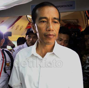 http://images.detik.com/content/2014/05/21/4/074538_jokowi16rachmandalam.jpg