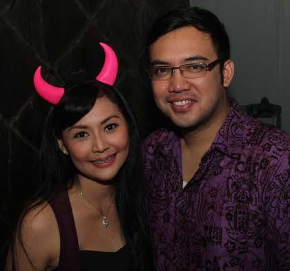 Jadi Mualaf, Bagaimana Rumah Tangga Shandy Tumiwa dengan Tessa Kaunang? http://images.detik.com/content/2014/05/23/230/tesdlm.jpg