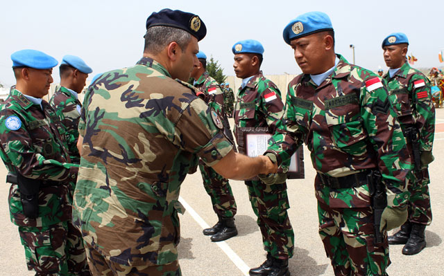 20 Prajurit TNI Satgas Indobatt Terima Penghargaan dari LAF