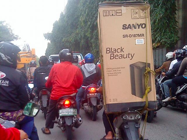 Ngangkut Kulkas Pakai Motor Page 5 Kaskus