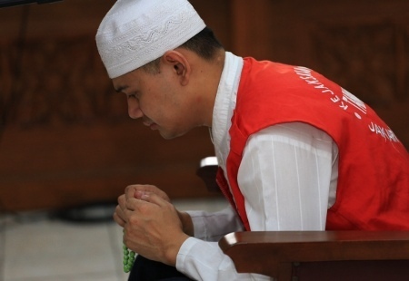 Guntur Bumi Divonis 6 Bulan Penjara, Puput Melati Tetap Tegar