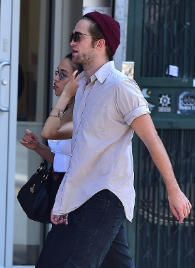 Ini yang Bikin Robert Pattinson Jatuh Cinta pada FKA Twigs