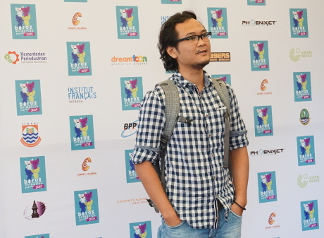 http://images.detik.com/content/2014/11/30/398/ronnytrans.jpg