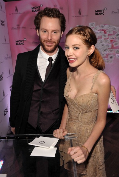 Sean Parker, salah satu pendiri Facebook bersama sang istri Alexandra Lenas. Kekayaan Parker di kisaran USD 3,1 miliar. (istimewa/gettyimages/detikcom) http://images.detik.com/content/2014/12/04/1146/tumb5.jpg