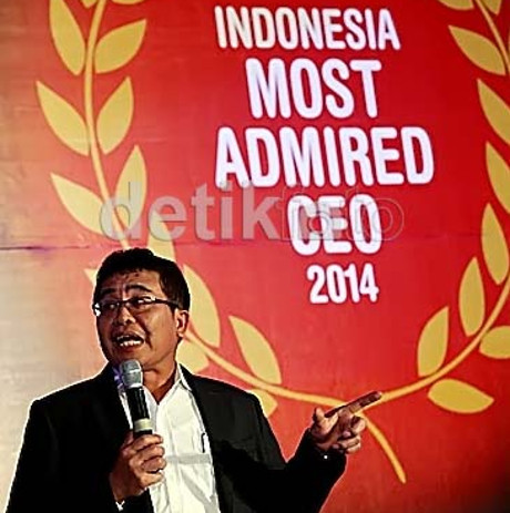 http://images.detik.com/content/2014/12/19/328/201539_telkomselceoadmired2.jpg