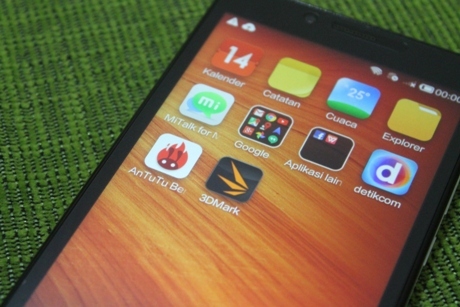 http://images.detik.com/content/2015/01/14/406/074545_redmi3.jpg