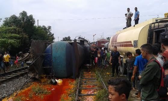 [Image: 124436_minyak2.jpg]