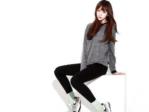 http://images.detik.com/content/2015/02/26/1180/112558_hani.jpg