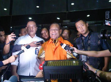 Jumat Keramat, KPK Tahan Eks Gubernur Papua dan 2 Tersangka Lain