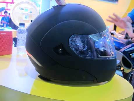 Bikers! Ini, Ada Helm Pintar