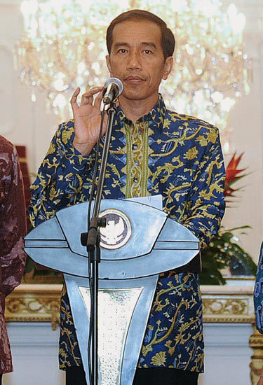 Setelah Pakde Karwo, Hari Ini Giliran Gandjar yang Temani Jokowi