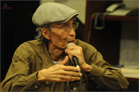Sapardi Gelar Kelas 'Hujan Bulan Juni' http://images.detik.com/content/2015/03/21/1059/sapardidlm.jpg