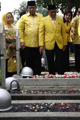 Kubu Agung dan Ical Rebutan Kursi Pimpinan Fraksi di DPR, Siapa Menang?