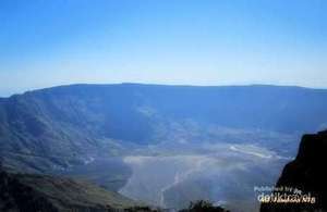 Begini Cerita Legenda Meletusnya Gunung Tambora yang Beredar di Masyarakat Bima Begini Cerita Legenda Meletusnya Gunung Tambora yang Beredar di Masyarakat Bima