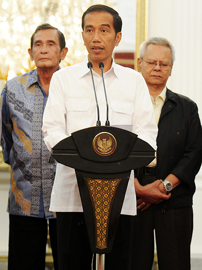 Selain Teguran, Jokowi Diminta Berani Geser Pemelintir Pesan