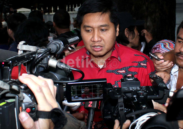 Jokowi Diminta Beri Pengampunan Pajak Demi Tarik Rp 2.000 T Jokowi Diminta Beri Pengampunan Pajak Demi Tarik Rp 2.000 T