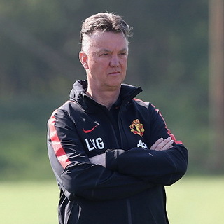 Van Gaal Diyakini Cukup Senang dengan Pencapaian MU Musim Ini