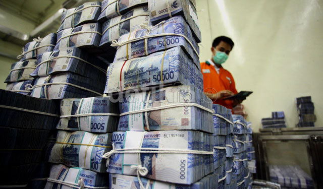 //images.detik.com/content/2015/05/12/5/071938_rupiah5.jpg