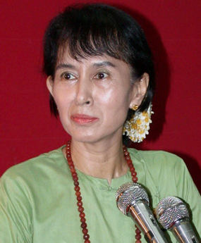 Dalai Lama: Sebagai Peraih Nobel, Suu Kyi Harus Bertindak Soal Rohingya Dalai Lama: Sebagai Peraih Nobel, Suu Kyi Harus Bertindak Soal Rohingya