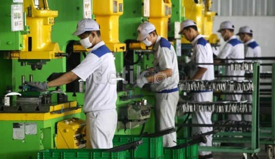 Jokowi Janji Industri RI Tak Lagi Berpusat di Jawa Jokowi Janji Industri RI Tak Lagi Berpusat di Jawa