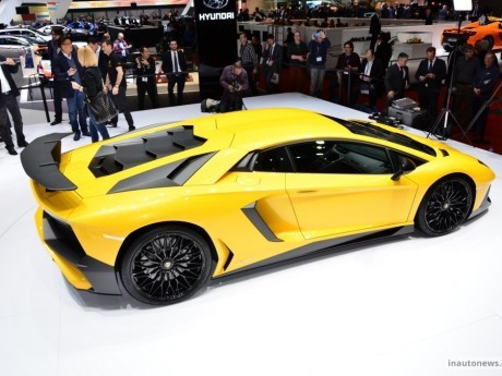 Lamborghini Ini Dibuat 600 Unit dan Terjual Habis dalam Tiga Bulan