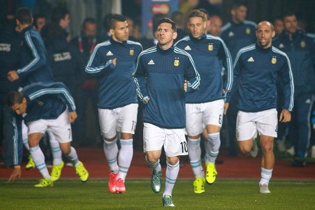 Aguero Yakin Messi Akan Segera Sumbang Gol untuk Argentina Aguero Yakin Messi Akan Segera Sumbang Gol untuk Argentina