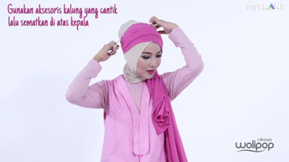 Tutorial Hijab dengan Headpiece untuk Lebaran 4