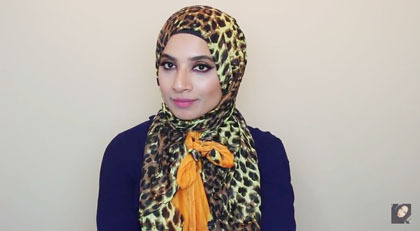 Tutorial Hijab Tanpa Jarum Menggunakan Scarf Panjang untuk ke Kantor 6