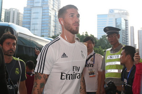 Ramos Manfaatkan MU untuk Dapatkan Kontrak Baru di Madrid? Ramos Manfaatkan MU untuk Dapatkan Kontrak Baru di Madrid?