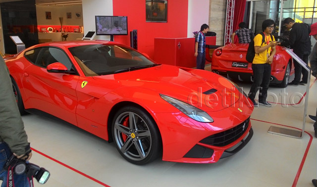 Rumah Ferrari di Cilandak