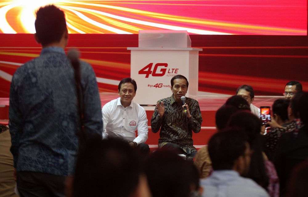 Angkat Ekonomi Kecil, Go-Jek Dapat Jempol Jokowi Angkat Ekonomi Kecil, Go-Jek Dapat Jempol Jokowi