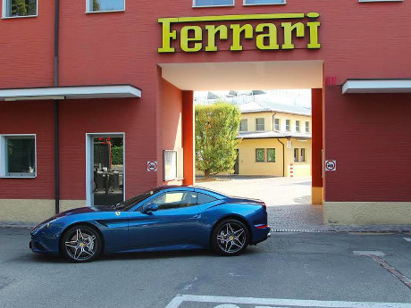 Mengapa Tak Memproduksi Mobil di Luar Negeri, Ferrari? Mengapa Tak Memproduksi Mobil di Luar Negeri, Ferrari?