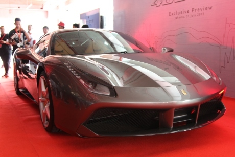 Ferrari: 488 GTB Lebih Dahsyat dan Ramah Lingkungan Ferrari: 488 GTB Lebih Dahsyat dan Ramah Lingkungan
