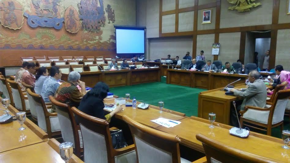 Ada Direksi BUMN Menolak Diundang, Anggota DPR Lapor ke Rini