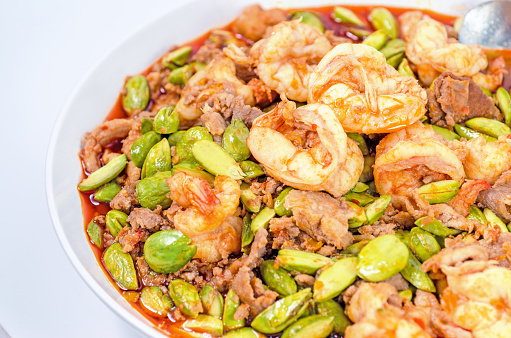 Nasi Goreng dan Sambal Udang Makin Enak Ditambah Petai Nasi Goreng dan Sambal Udang Makin Enak Ditambah Petai