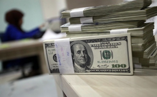 Dolar AS Pagi Ini Melambung ke Rp 13.840 Dolar AS Pagi Ini Melambung ke Rp 13.840