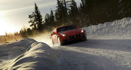 Ganti Tampang, Ferrari FF Tetap Gunakan Mesin V12