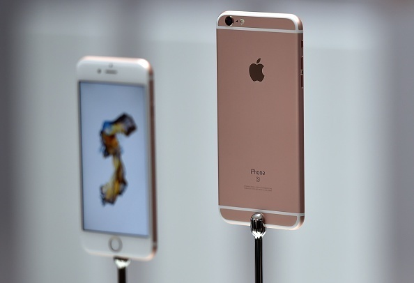 iPhone 6S Laku Keras, Apple Kudeta Samsung? iPhone 6S Laku Keras, Apple Kudeta Samsung?