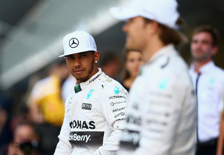 Hamilton Tak Cemaskan Ancaman Mercedes