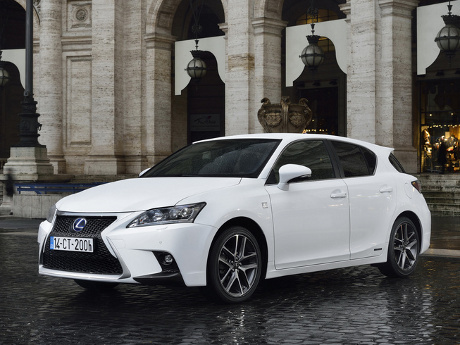 Lexus CT Hybrid Hadir di 2017