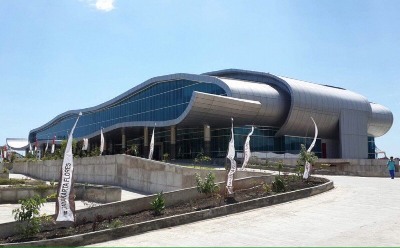 Hebat! Begini Kinclongnya Bandara Komodo di NTT