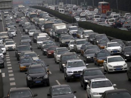 China akan Berlakukan Sertifikasi Mobil Asing, Pabrikan Resah