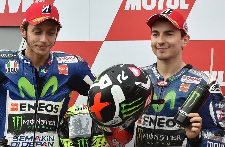 Lorenzo: Wajar Kalau Yamaha Lebih Suka Rossi yang Juara