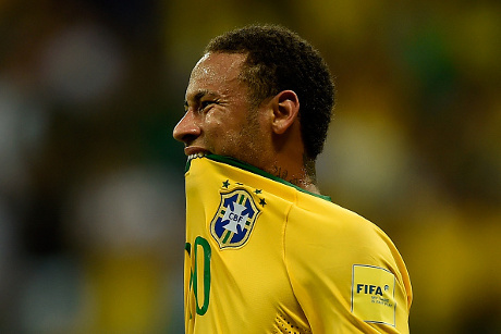 Neymar Antusias Kalahkan Suarez