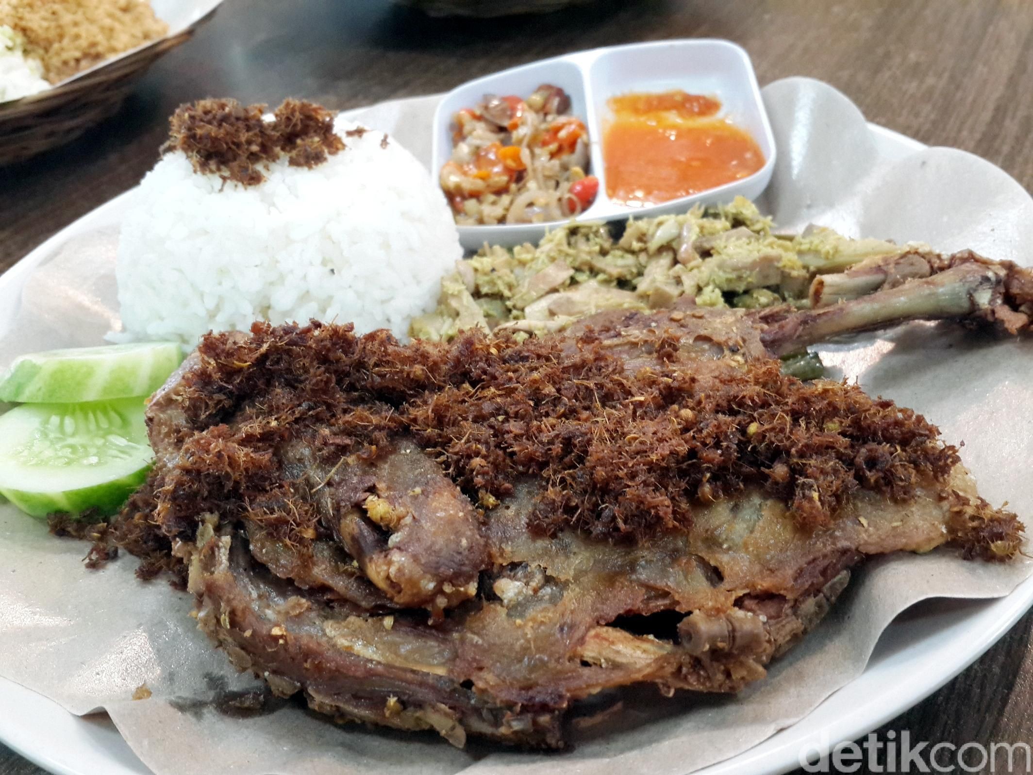 Nasi Pedas &amp; Bebek Crispy Dewata